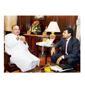 Finance ministry, RBI on track to fight inflation together